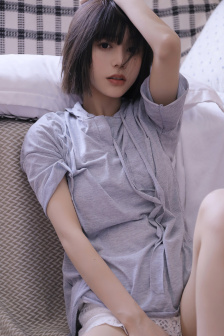 人妻秘书汗と接吻に満ちた社长